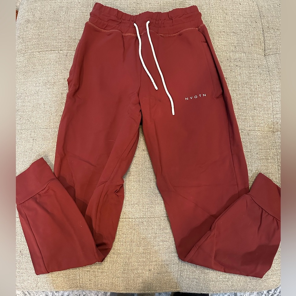 NVGTN women’s Burgundy Joggers size M